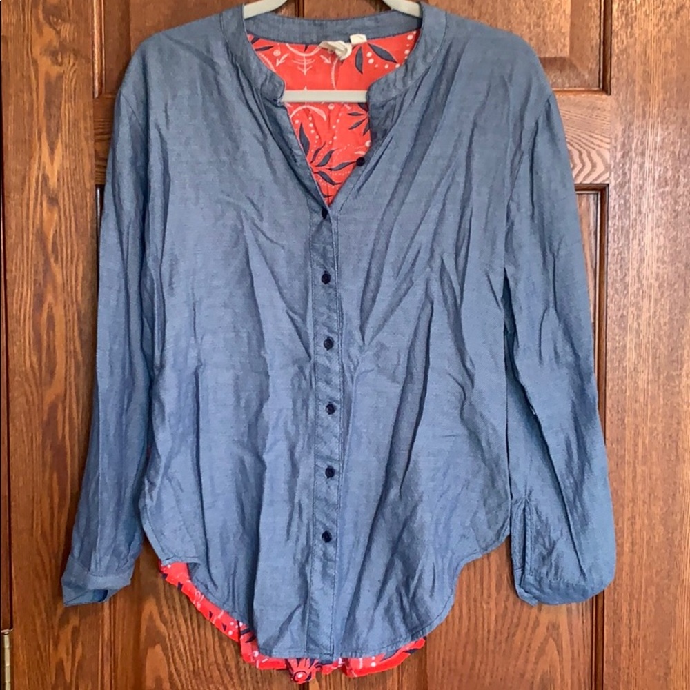 Two sided button up